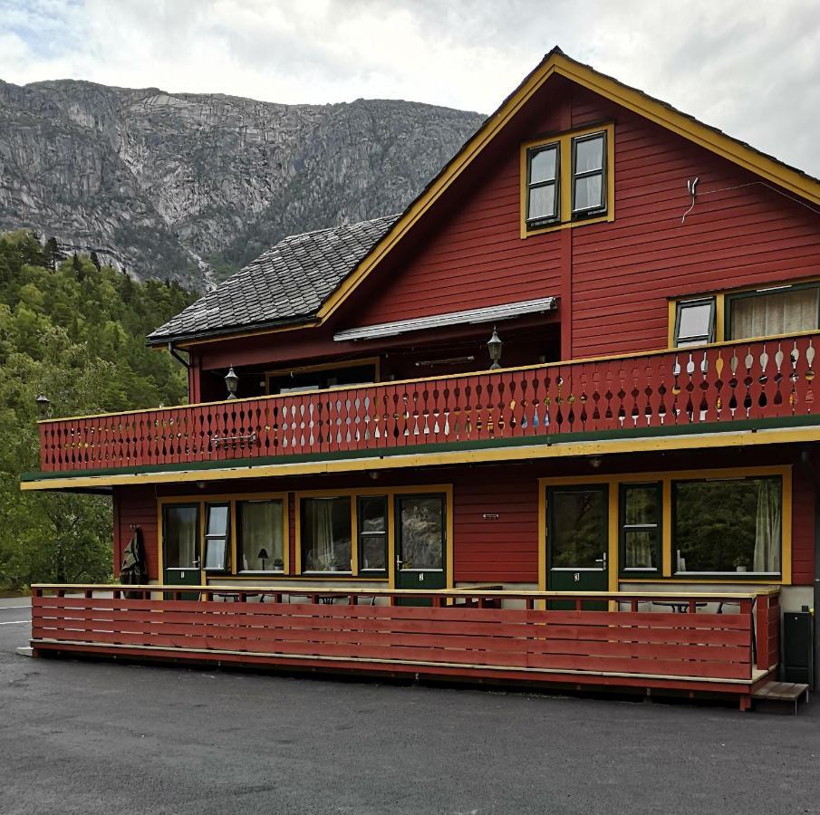 Kvamsdal Pensjonat 3 Eidfjord Zewnętrze zdjęcie
